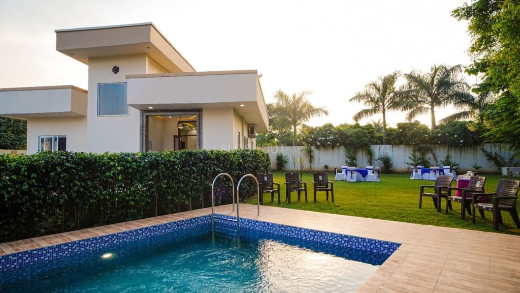 Gurgaon farmhouse with pool 