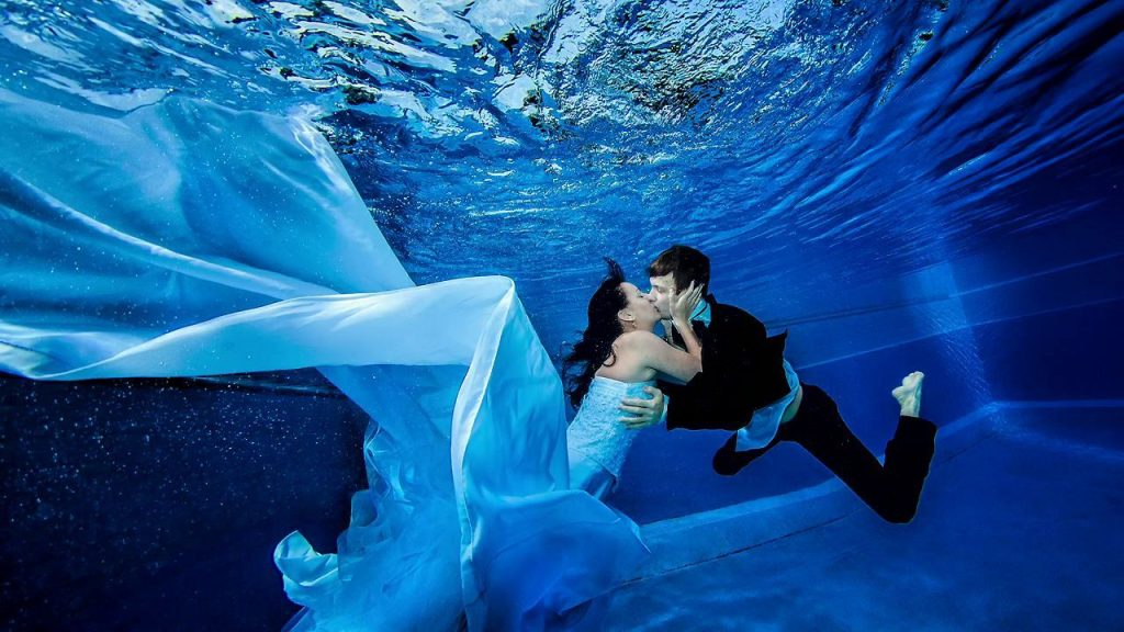 Underwater Magic For Pre Wedding Shoot